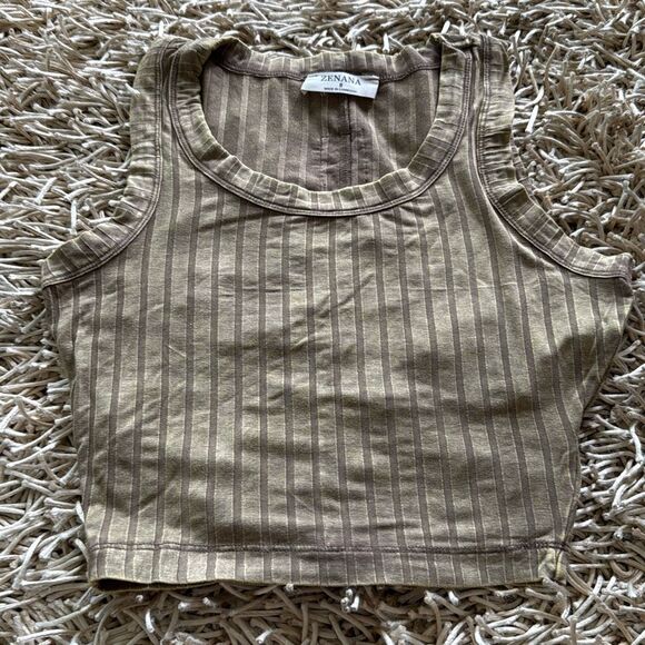 Zenana Ribbed Sleeveless Scoop Neck Cropped Tank Top Size S - Picture 2 of 5